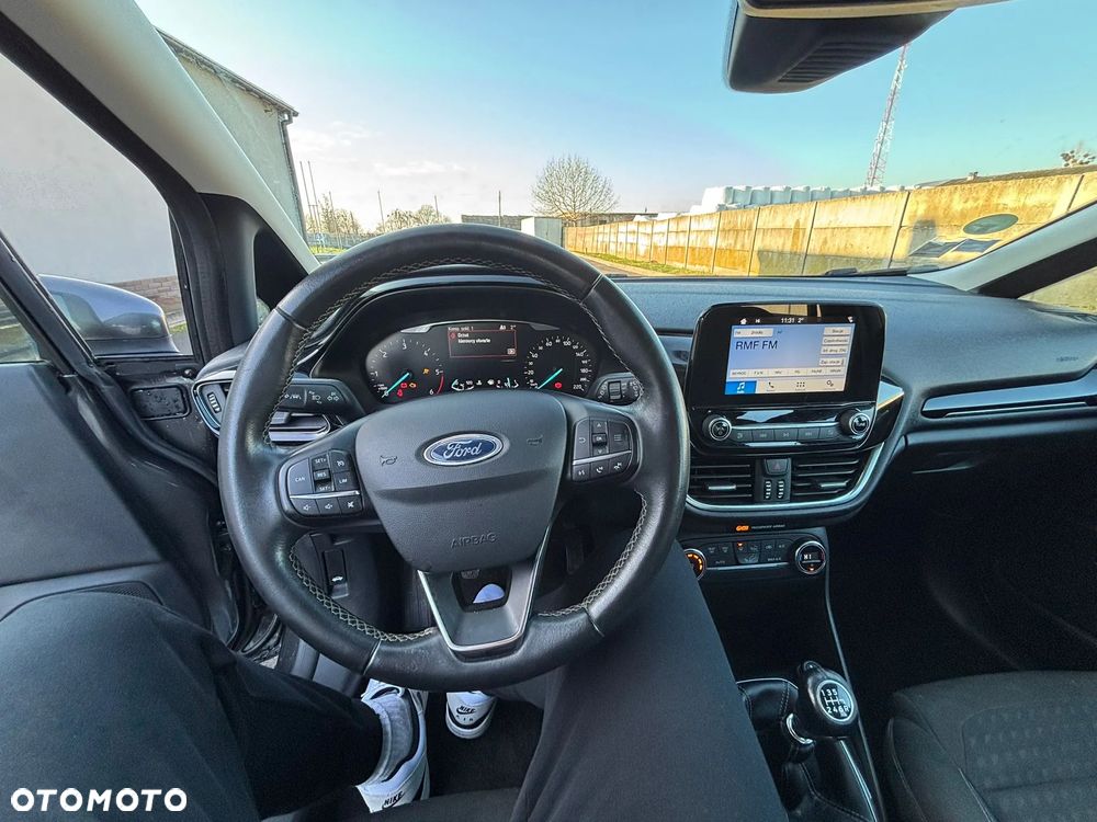 Ford Fiesta 1.5 TDCi ACTIVE - 16