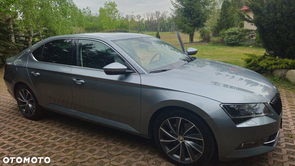 Skoda Superb 2.0 TDI L&K DSG - 26