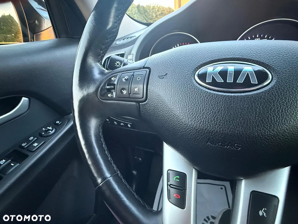 Kia Sportage 1.6 GDI 2WD Dream-Team Edition - 24