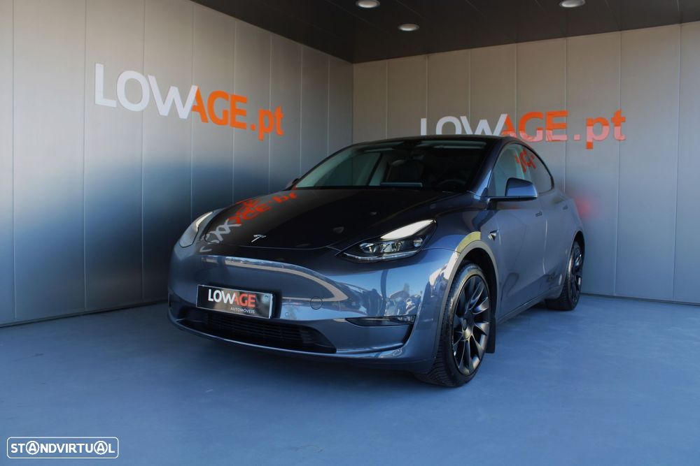 Tesla Model Y Long Range Dual Motor AWD - 31