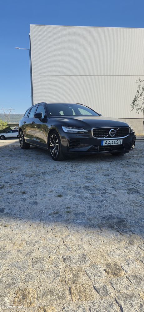 Volvo V60 2.0 T8 AWD TE R-Design - 4