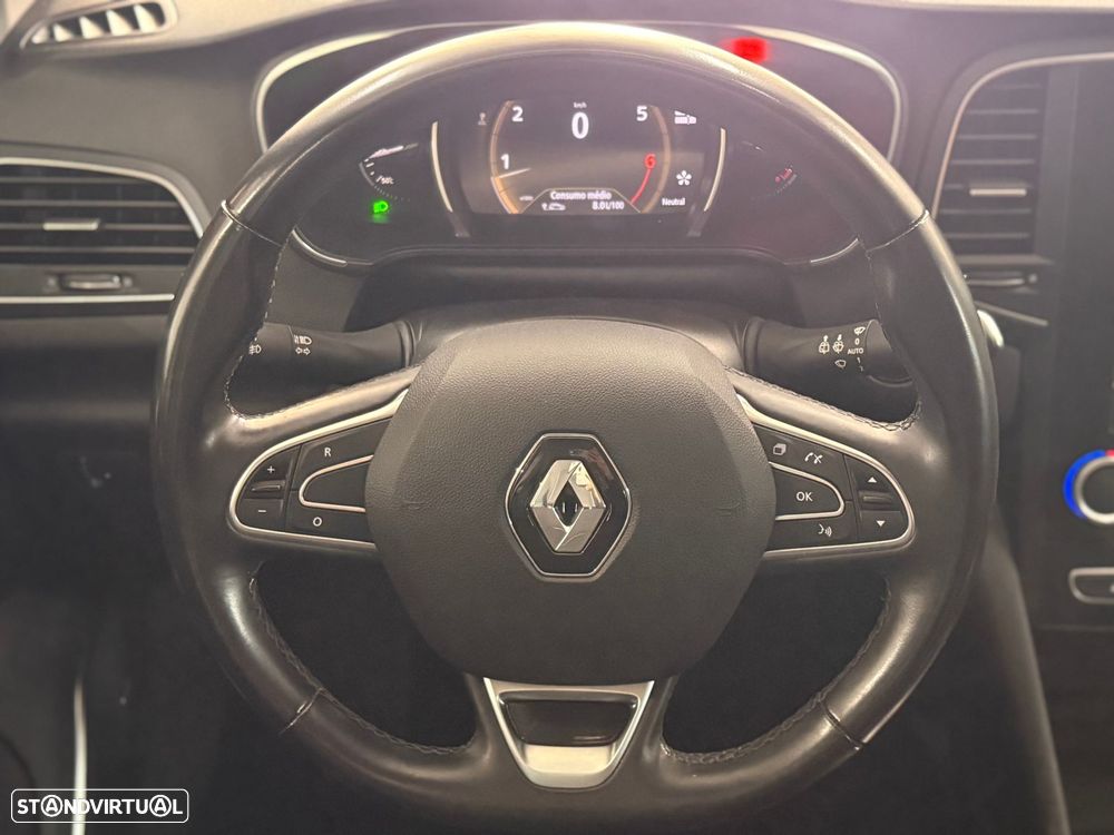 Renault Mégane ENERGY TCe 130 BOSE EDITION - 17