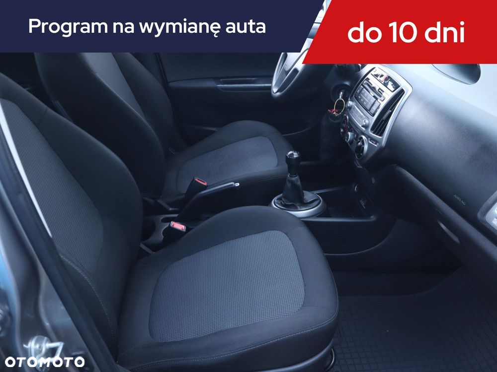 Hyundai i20 - 11