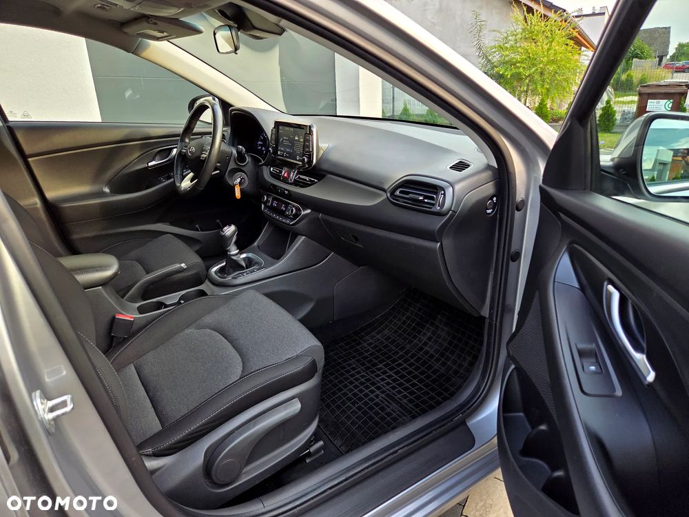 Hyundai i30 1.5 DPI Smart - 18