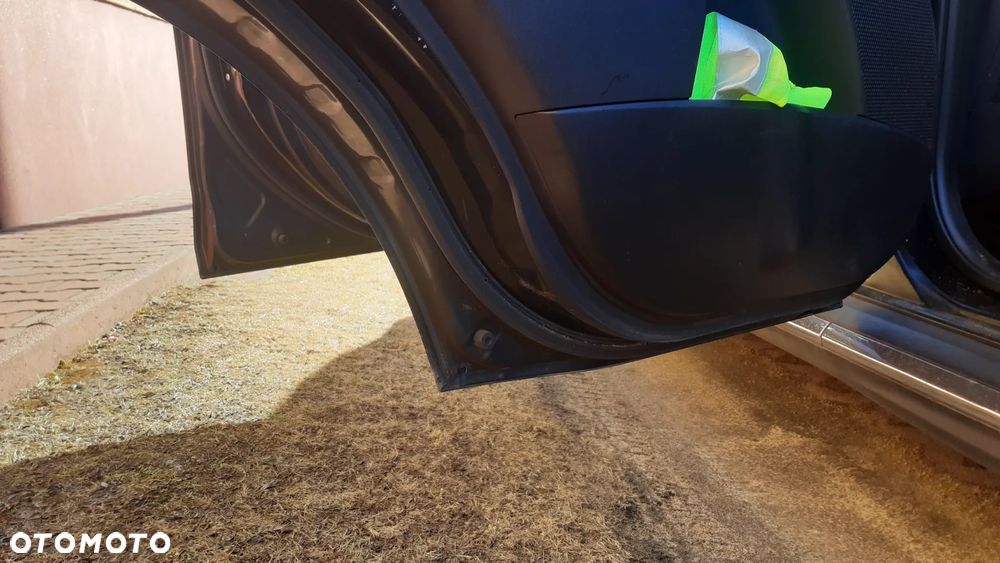 Mitsubishi Outlander 2.0 DID Intense + - 20