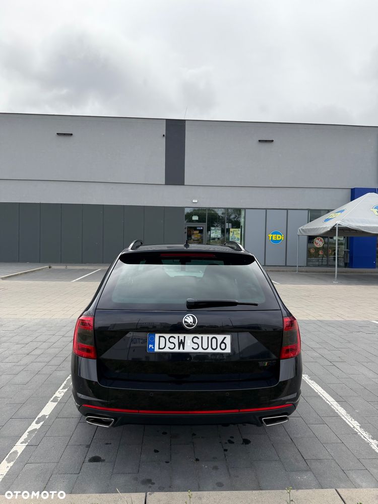 Skoda Octavia 2.0 TDI RS DSG - 6
