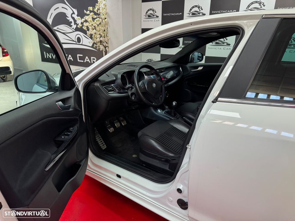 Alfa Romeo Giulietta 1.6 JTDm Veloce - 15