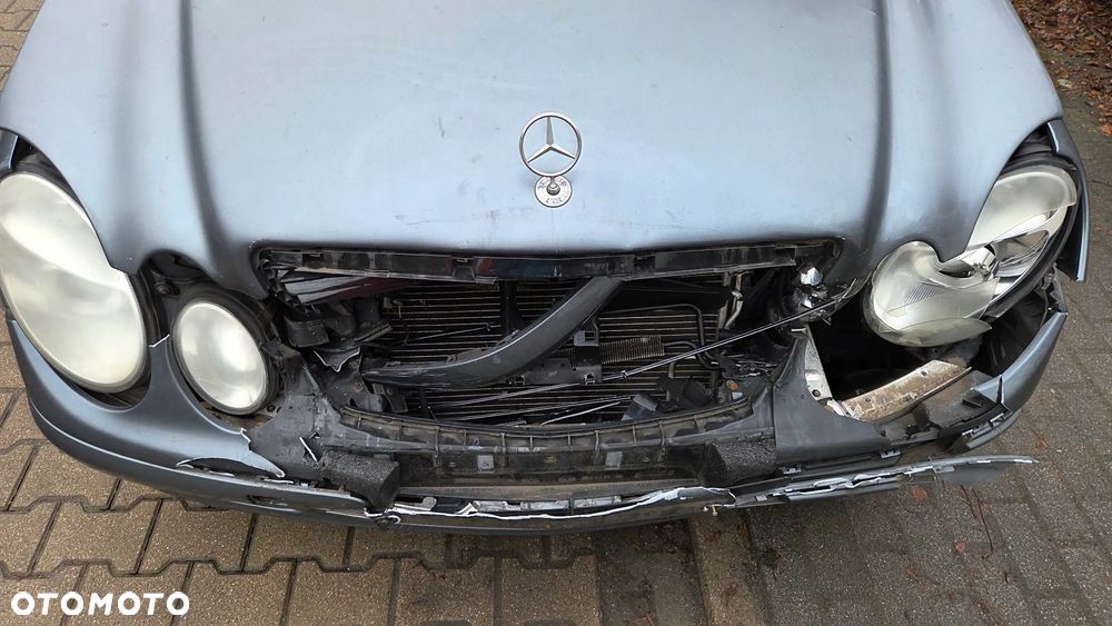 Mercedes-Benz Klasa E 200 Kompressor Classic Sport Edition - 7