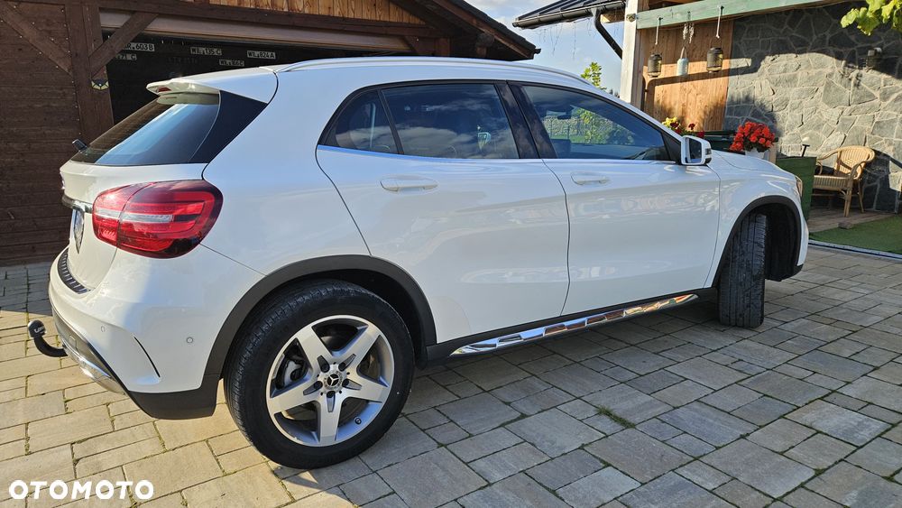 Mercedes-Benz GLA 200 7G-DCT AMG Line - 6