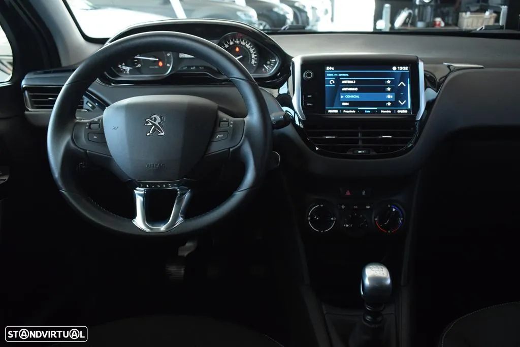 Peugeot 208 1.5 BlueHDi Signature - 30