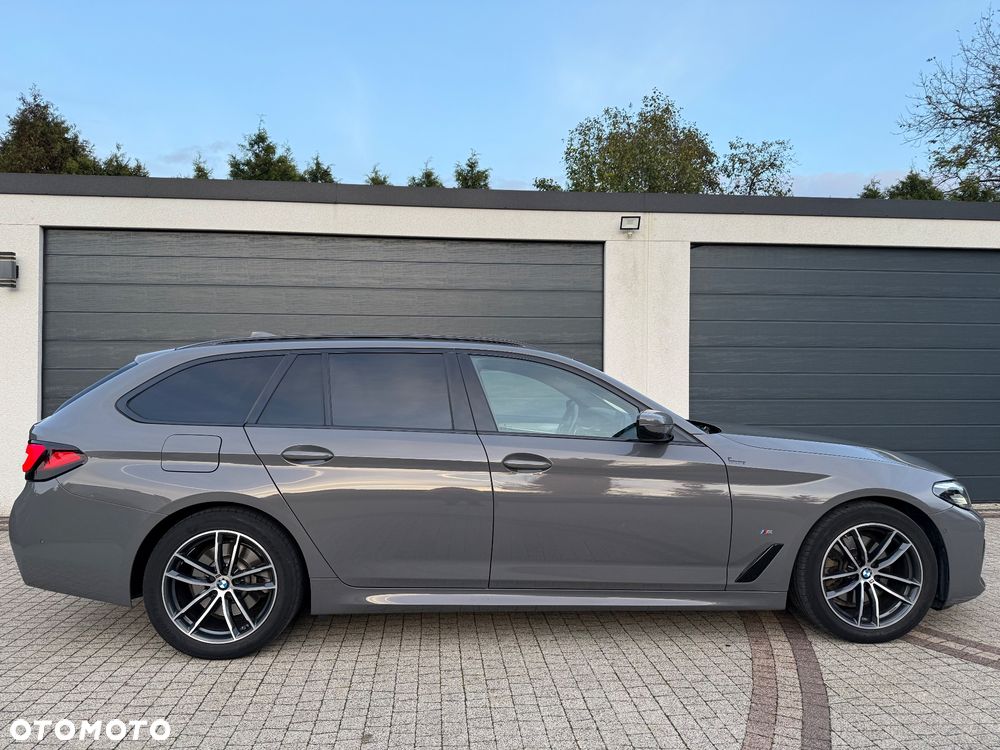 BMW Seria 5 520d M Sport - 14