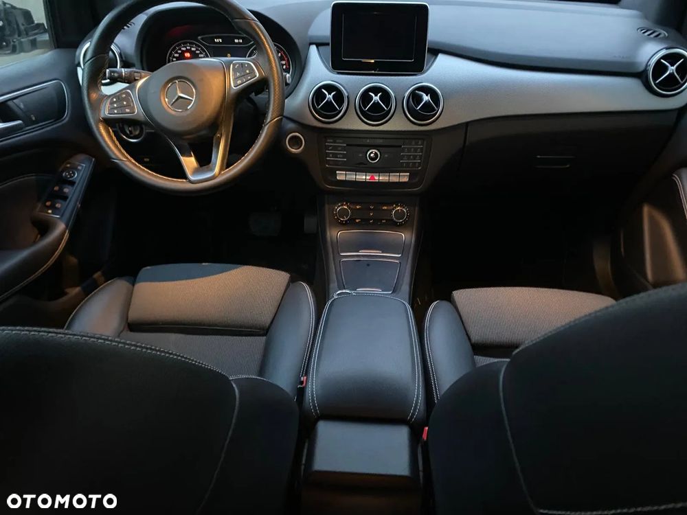 Mercedes-Benz Klasa B 180 (CDI) d 7G-DCT Urban - 12