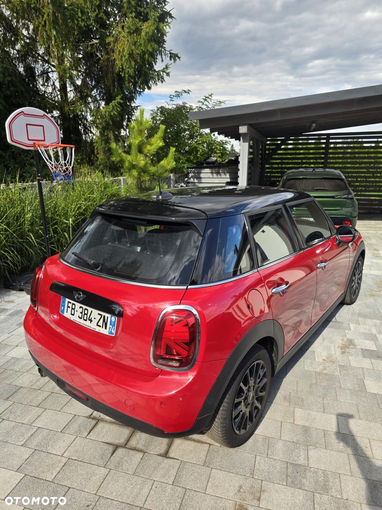 MINI Cooper Essential Trim - 13