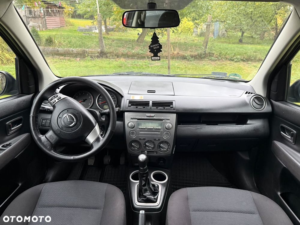 Mazda 2 - 8