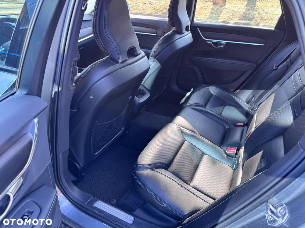 Volvo V90 D5 AWD Momentum Pro - 5