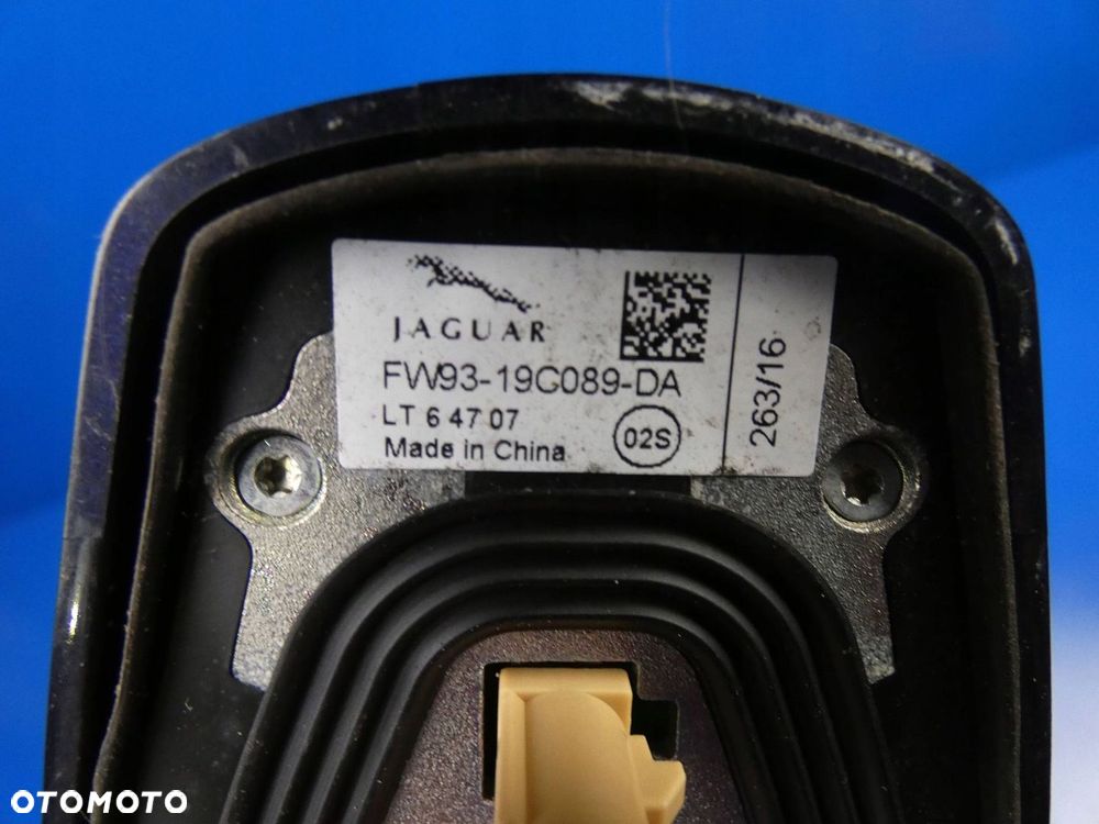 JAGUAR XF X260 F-PACE ANTENA DACHOWA RADIA NAWIGACJI - 3