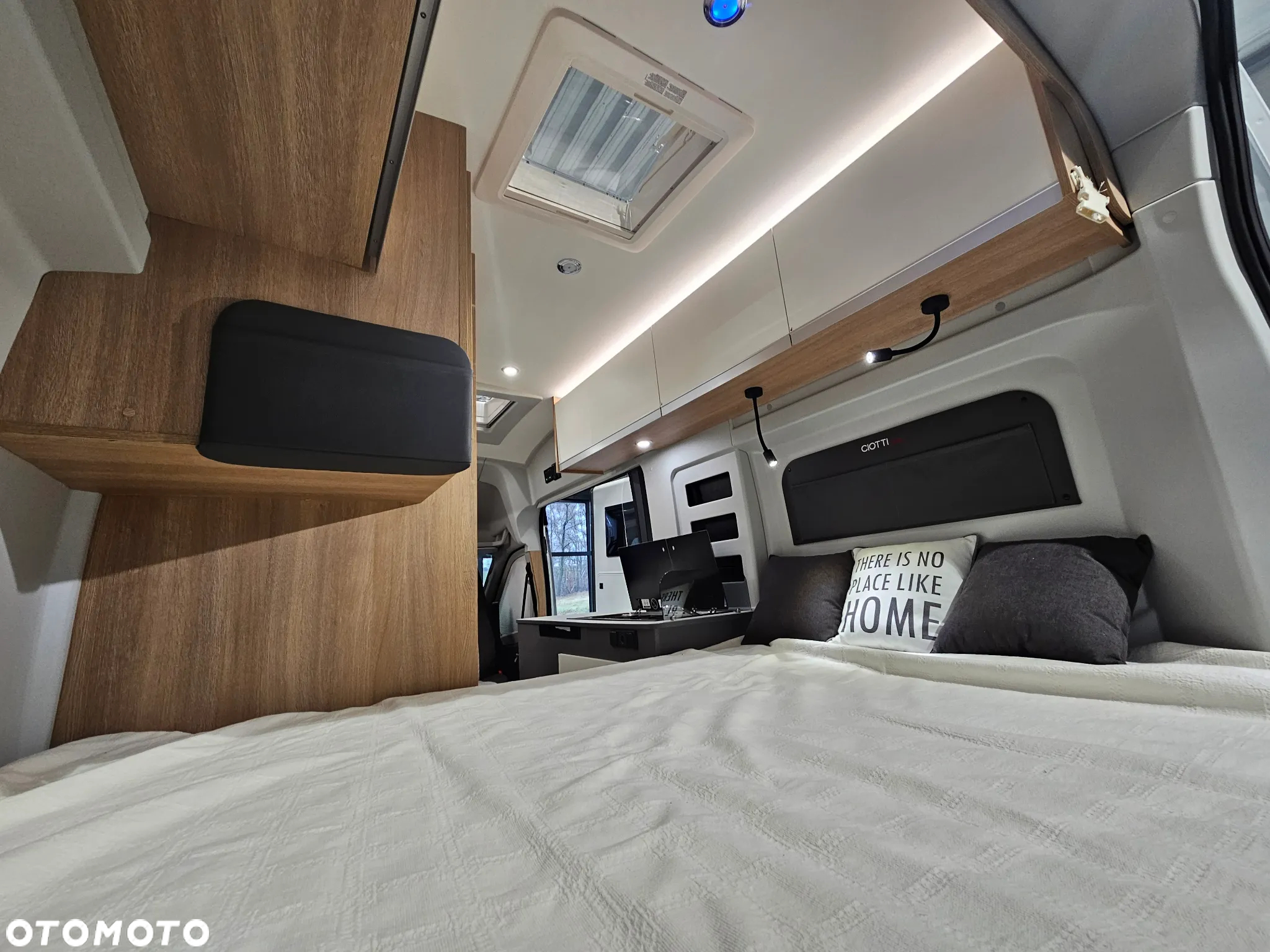 Giottiline GIOTTIVAN 60FT RAPIDO gr. Ford Transit MARKIZA SOLAR 200W KAMERA COFANIA RADIO 2DIN TRUMA DIESEL 4 OSOBOWY - 18