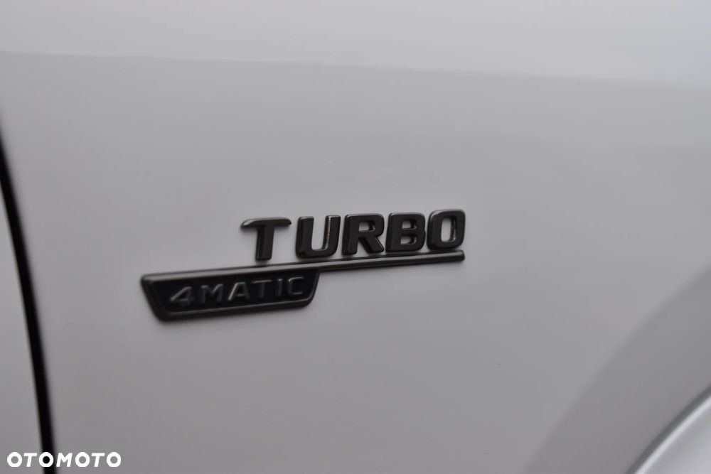 Mercedes-Benz GLA - 10