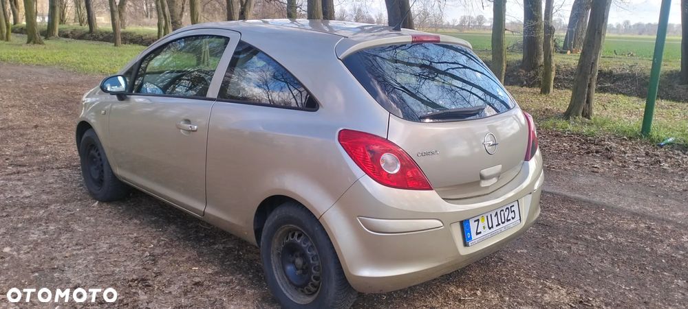 Opel Corsa 1.2 16V Enjoy - 25