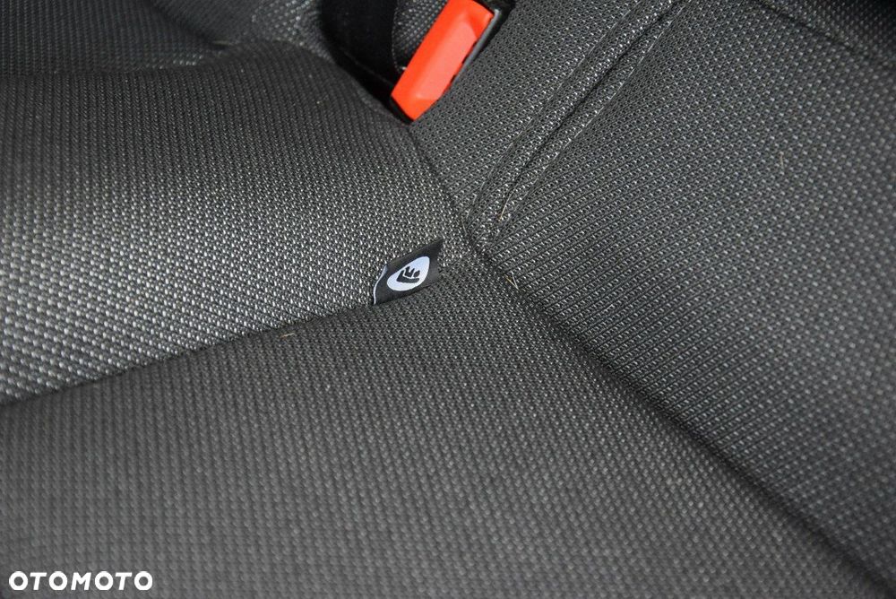 Ford Tourneo Connect 1.6 TDCi Titanium - 19