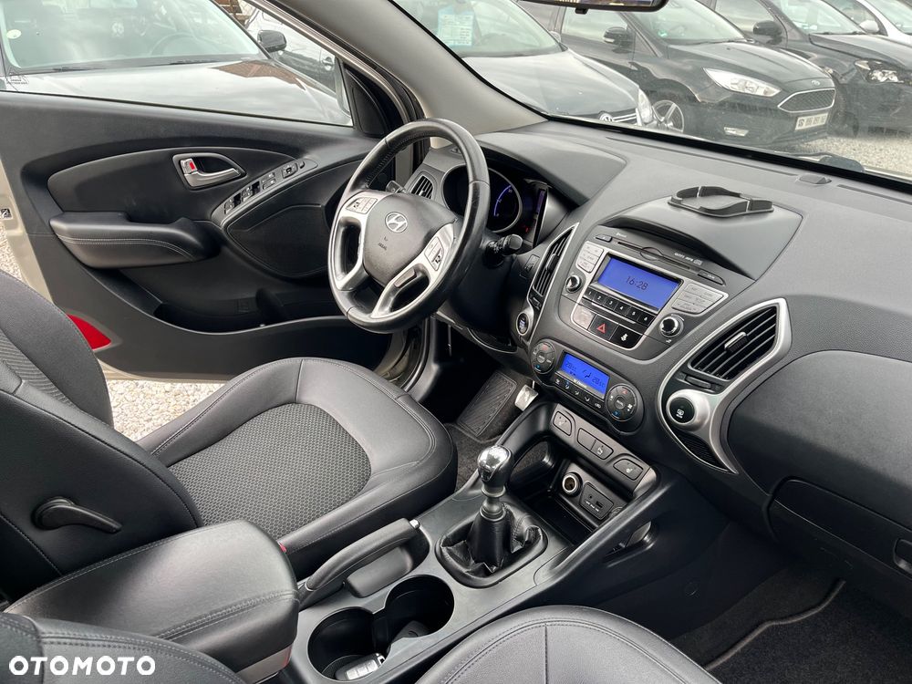 Hyundai ix35 2.0 CRDi Premium 2WD - 32