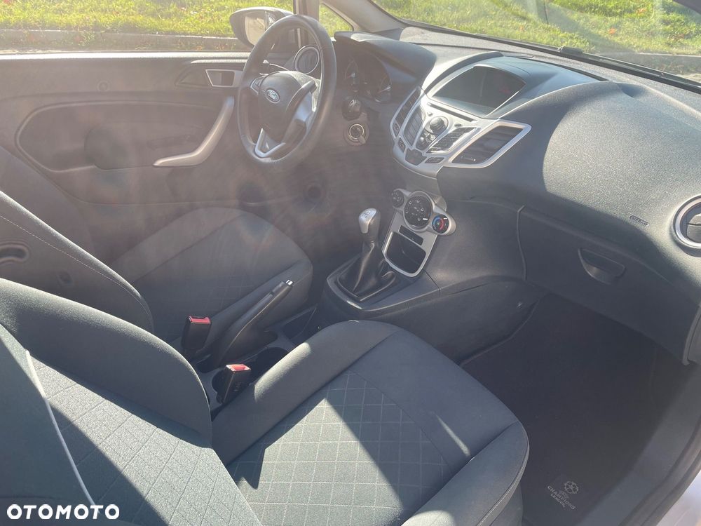 Ford Fiesta 1.25 Champions Edition - 9