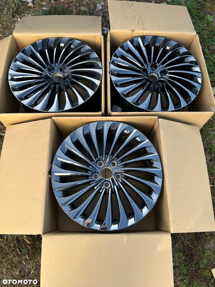 FELGA TOYOTA MIRAI 8.5 x20 et35 Felgi Koła - 1