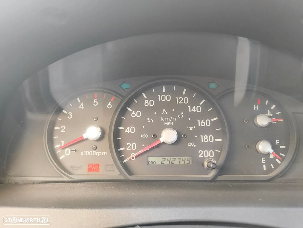 Kia Sorento 2.5 CRDi EX Confort - 4