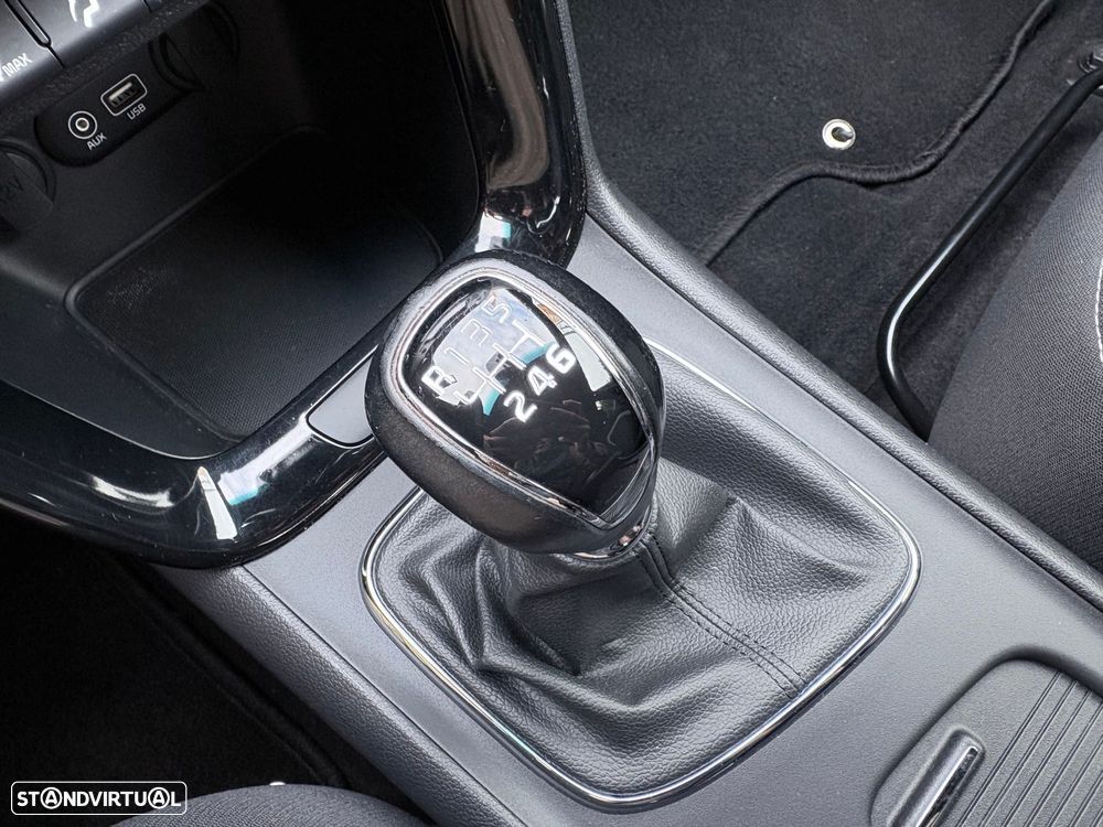 Kia Ceed 1.6 CRDi GT Line - 52