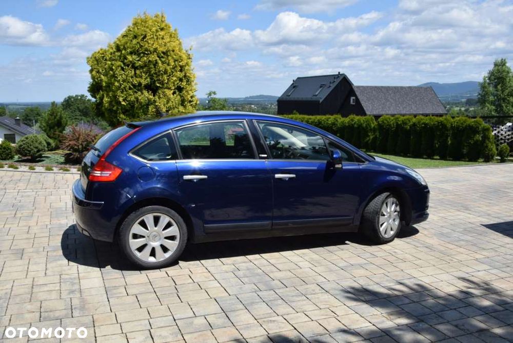 Citroën C4 2.0 HDi Exclusive - 4