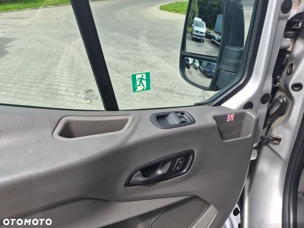 Ford Transit - 14