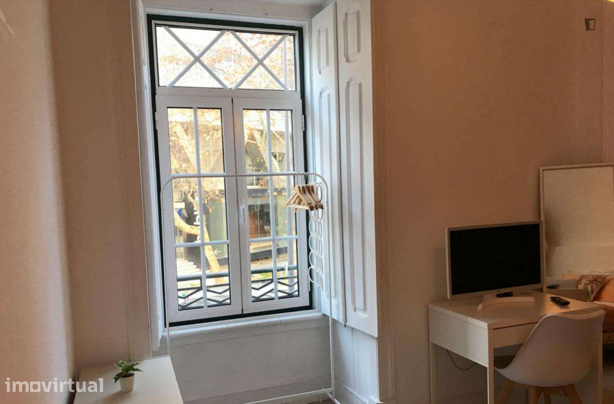 Quarto - localizado em Arroios Lisbon - Grande imagem: 3/12