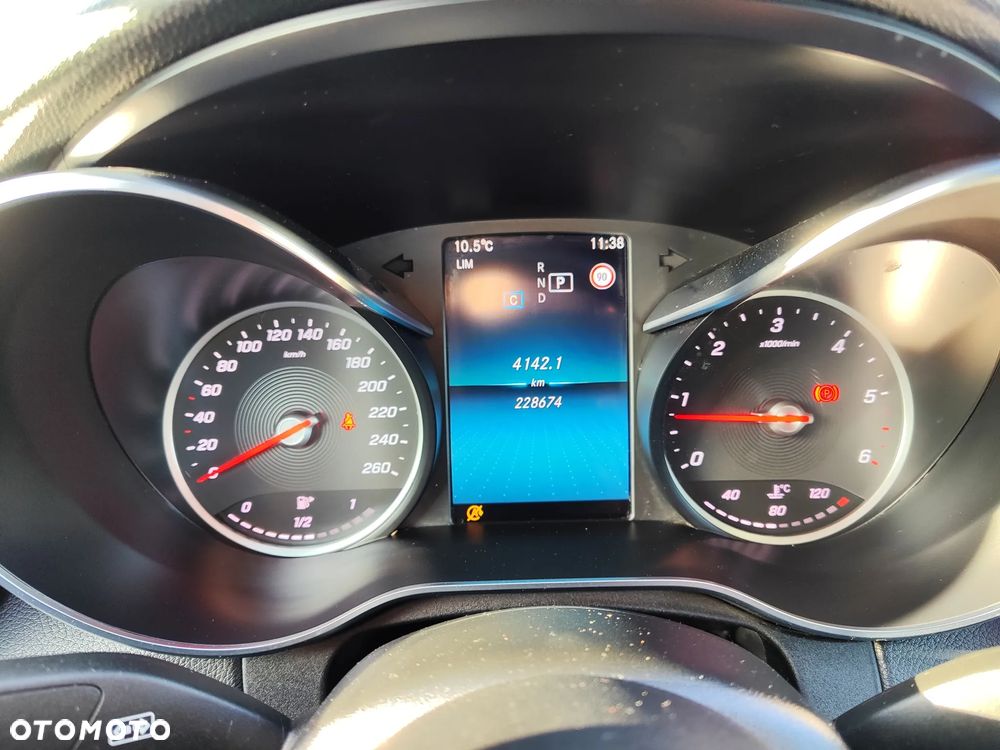 Mercedes-Benz Klasa C 220 d 9G-TRONIC AMG Line Plus - 15