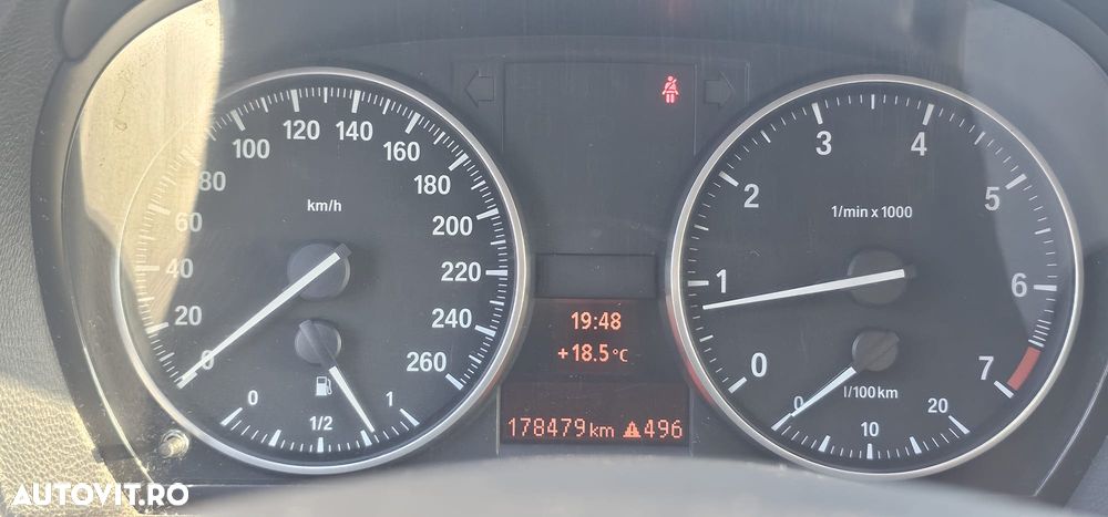 BMW Seria 3 316i - 15