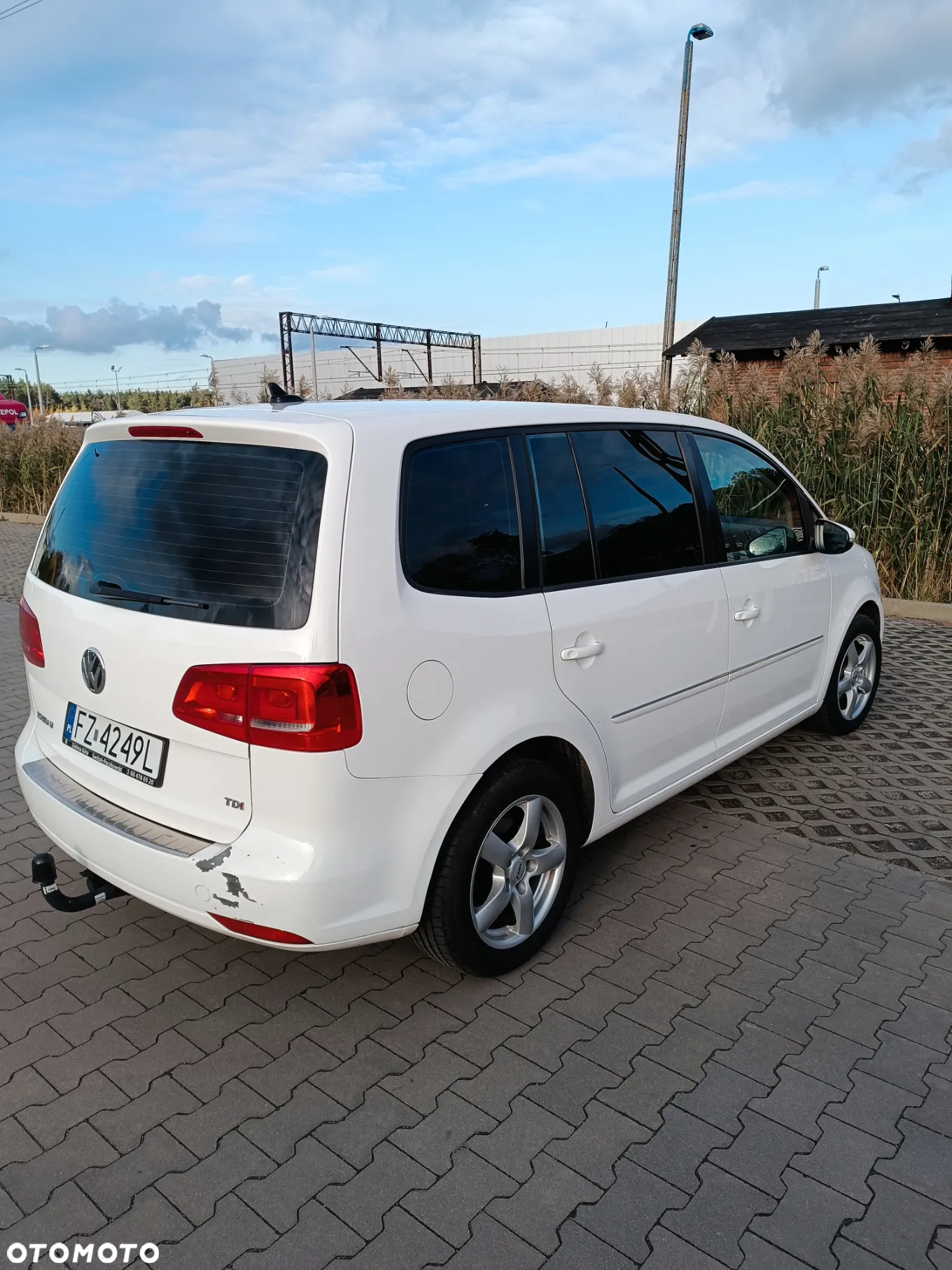 Volkswagen Touran - 8