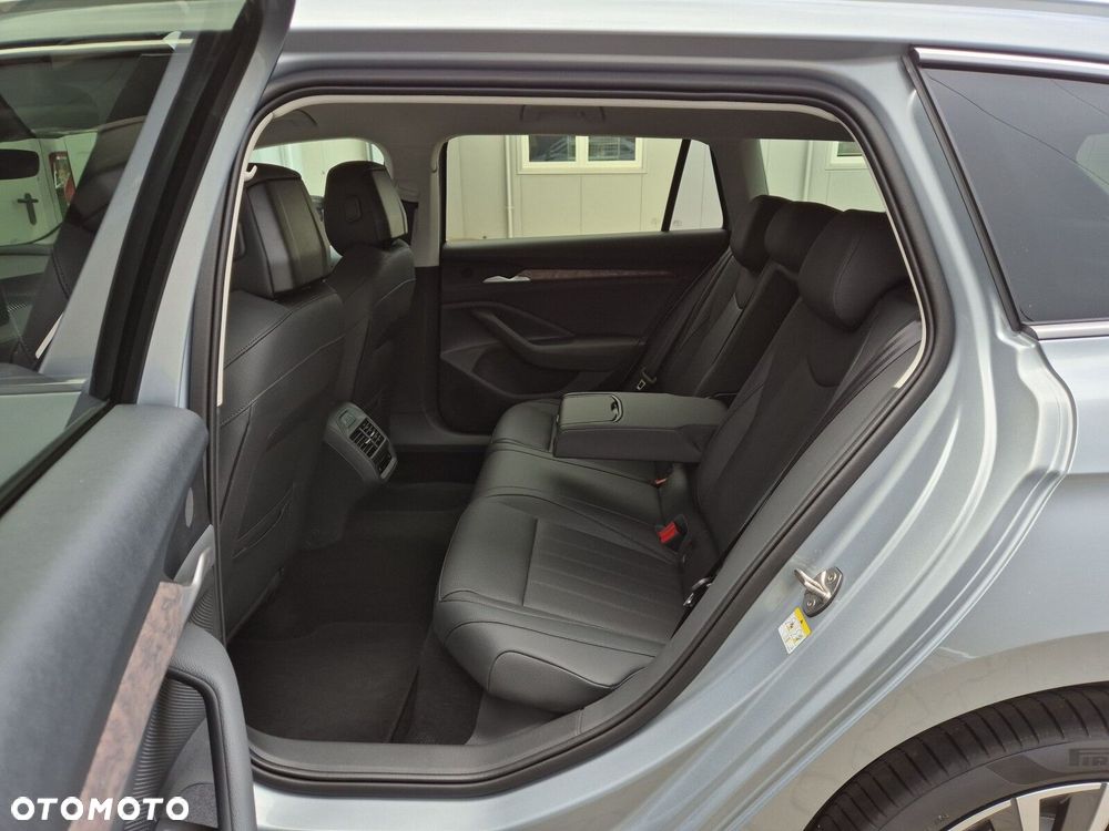 Skoda Superb 2.0 TSI L&K DSG - 22