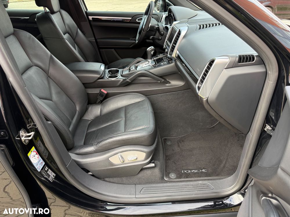 Porsche Cayenne 3.0TD TipTronic - 7