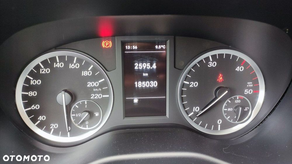 Mercedes-Benz Vito - 32