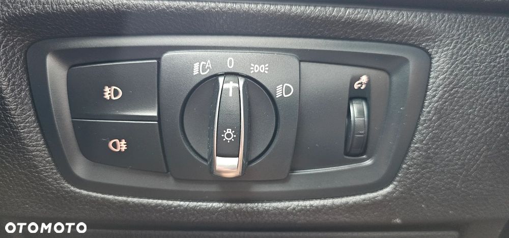 BMW Seria 1 116d Sport Line - 29
