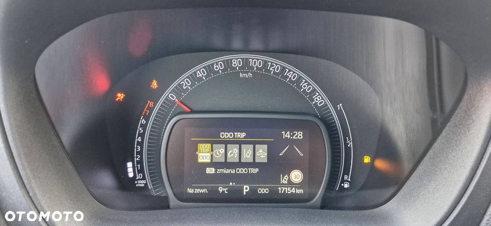 Toyota Aygo X 1.0 VVT-i Executive CVT - 29