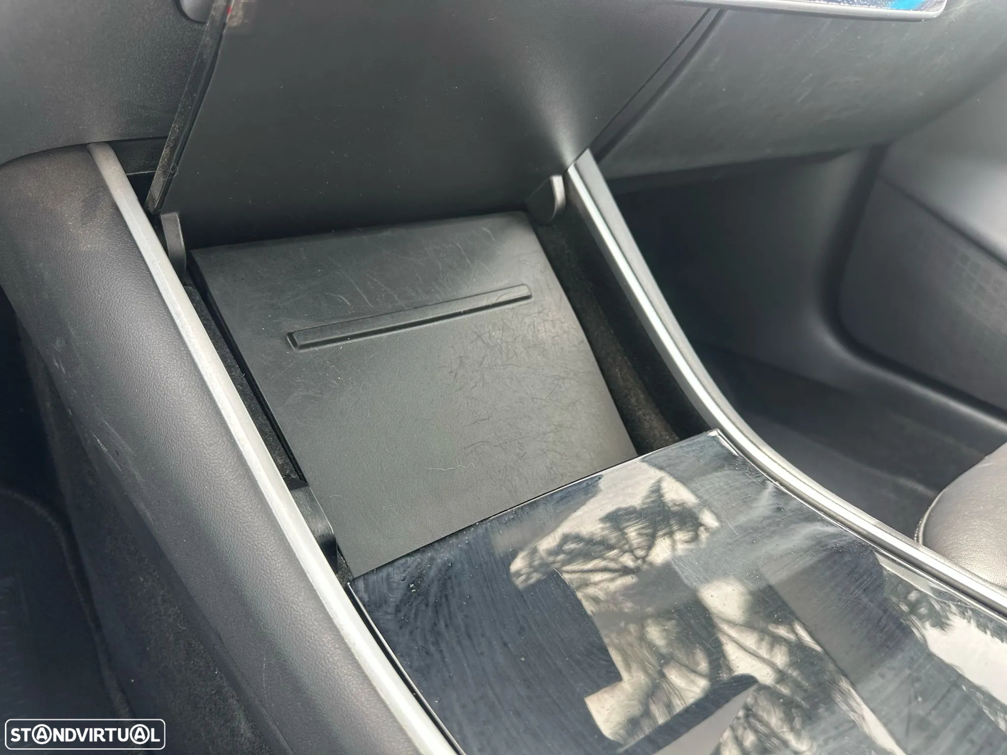 Tesla Model 3 Standard Range Plus RWD - 36