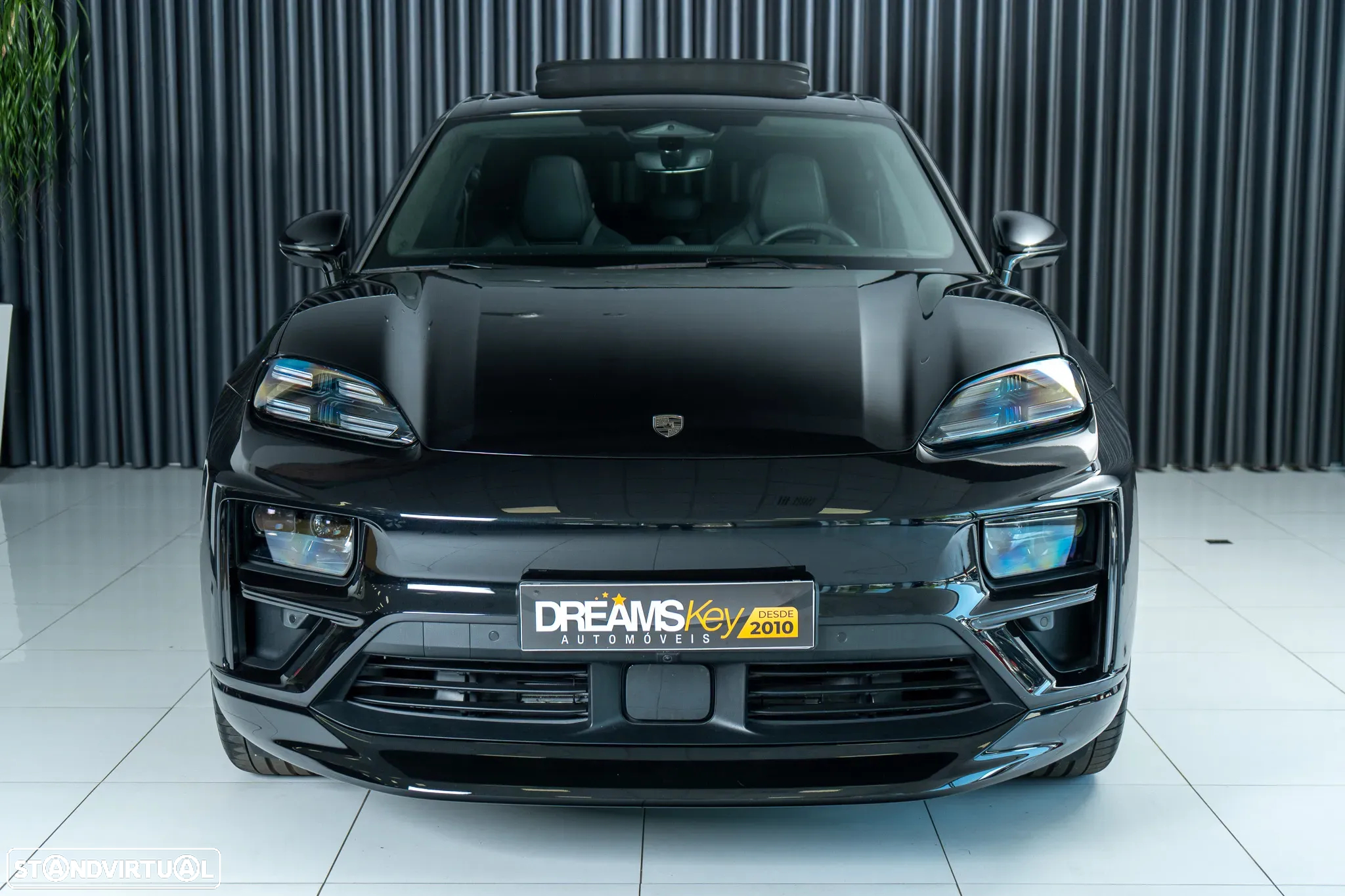 Porsche Macan Electric Turbo - 9