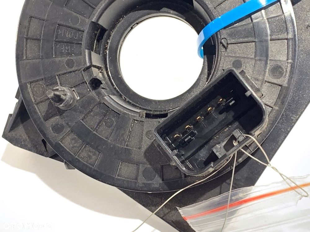 TAŚMA AIRBAG  SKODA ROOMSTER Praktik (5J) 2007 - 2015 1.4 TDI 59 kW [80 KM] olej napędowy 2007 - - 4