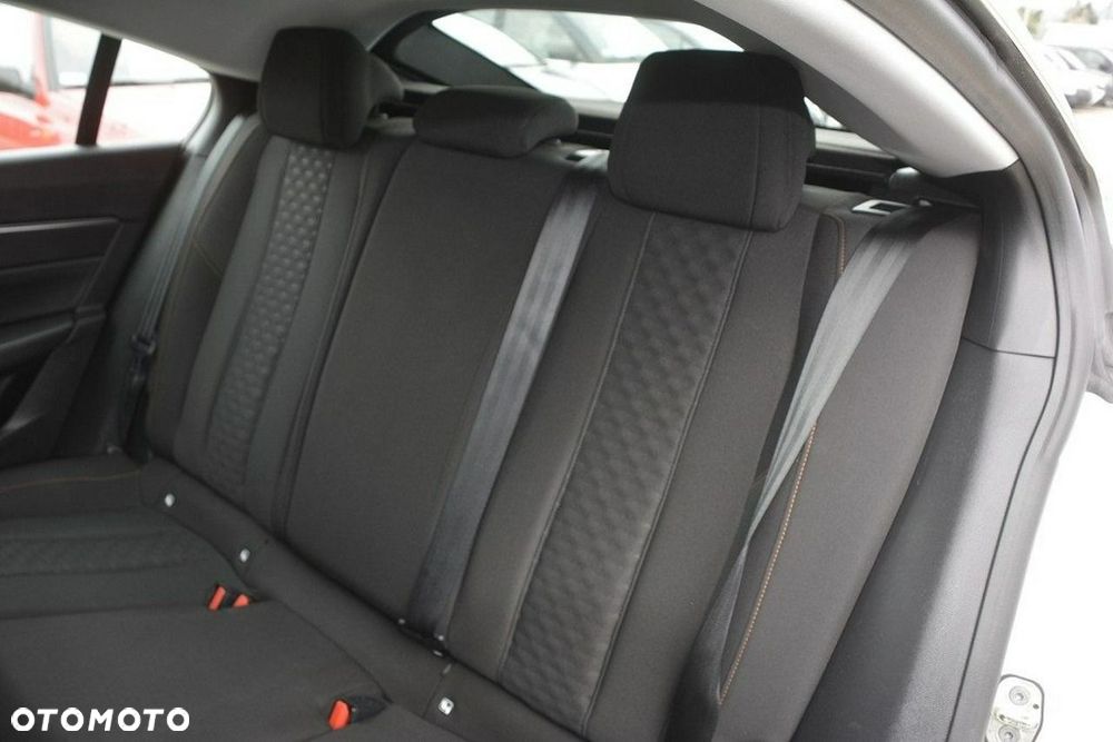 Peugeot 508 BlueHDi 130 EAT8 Allure - 30