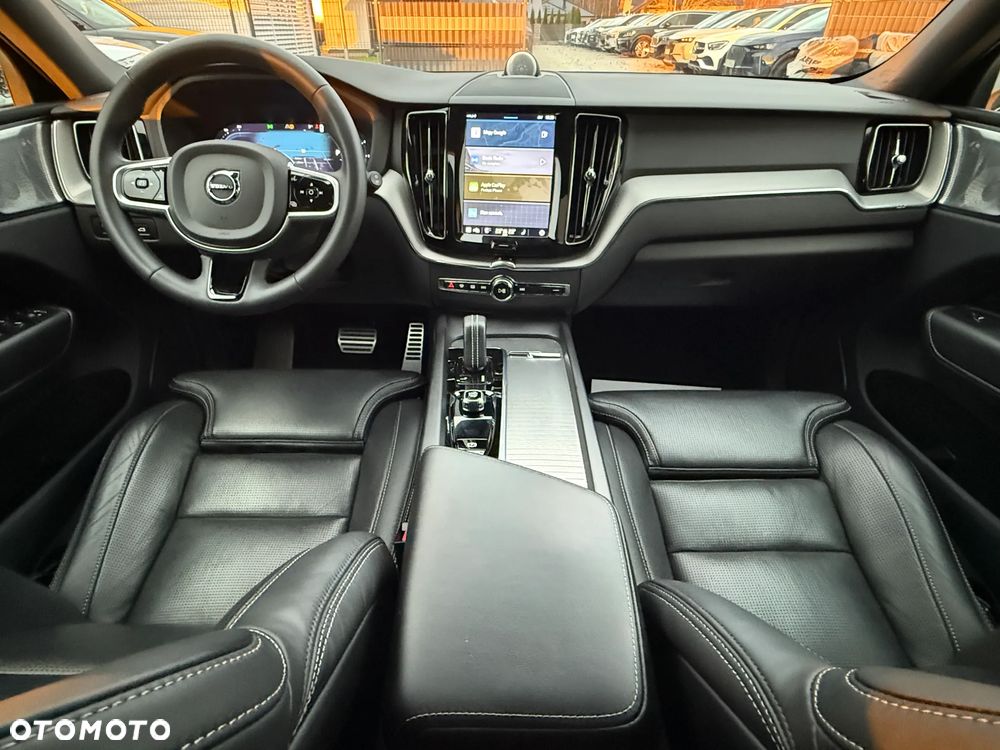 Volvo XC 60 B4 D AWD Ultimate Dark - 37
