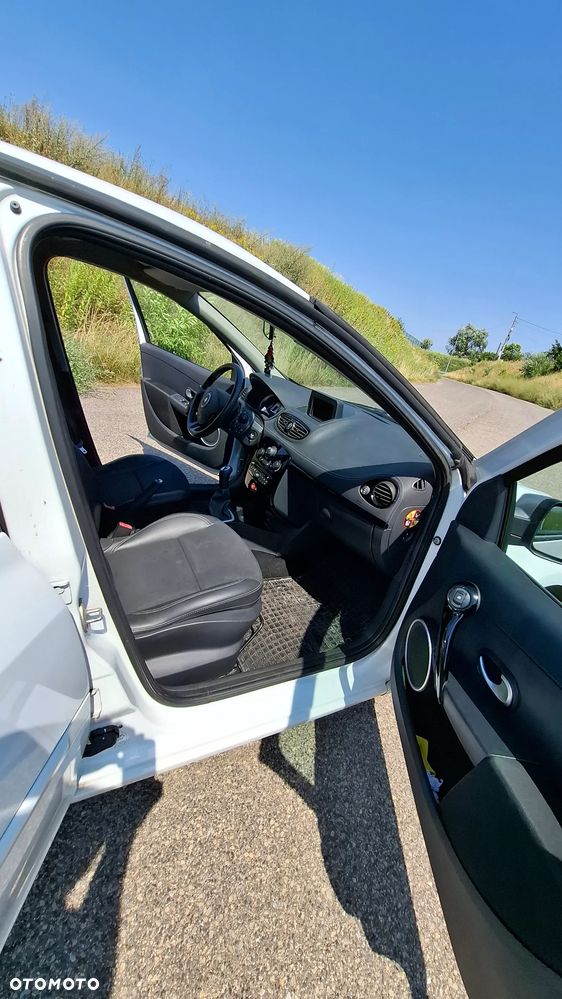 Renault Clio 1.5 dCi Expression - 14