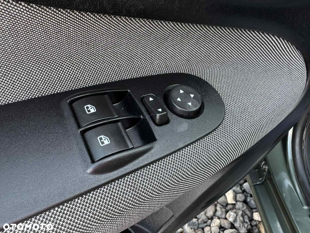 Fiat Punto Evo 1.4 8V Dynamic Euro5 - 11