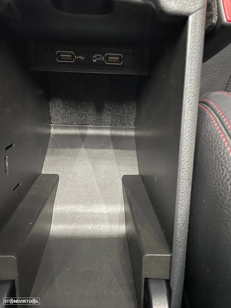 Mercedes-Benz CLA 200 (CDI) d AMG Line - 13