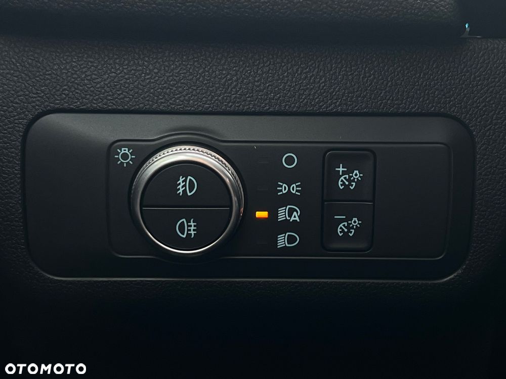 Ford Kuga 2.0 TDCi FWD Titanium - 31