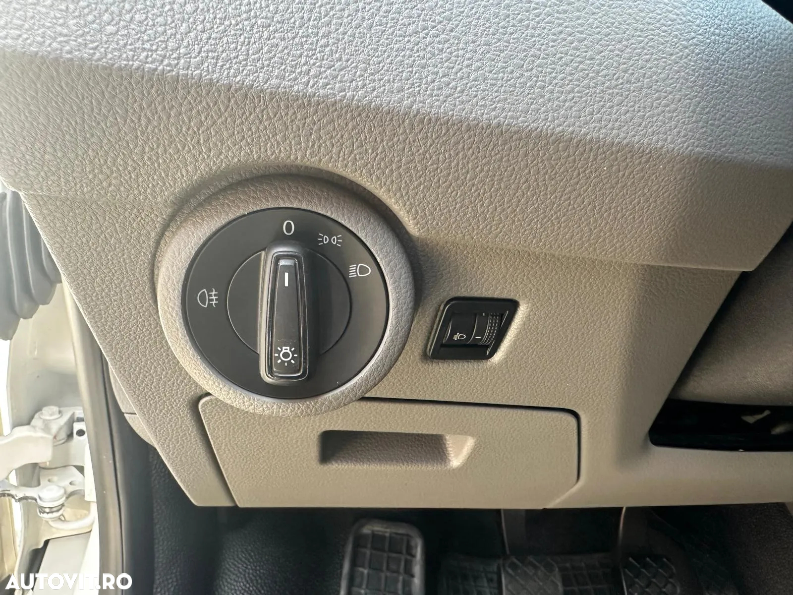 Volkswagen Transporter Sasiu CD T6.1 2.0 TDI 81 kW LR - 12